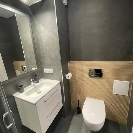Smart Kamienica Grochow With Free Parking